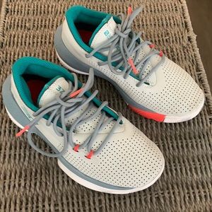 3zero Stephen Curry Under Armour for kids.